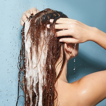  Olaplex NO.4C Bond Maintenance Clarifying Shampoo 250 Ml